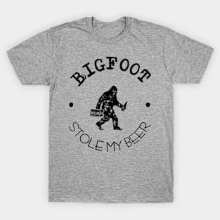 Bigfoot Stole My Beer Funny Sasquatch Bigfoot Gift T-Shirt